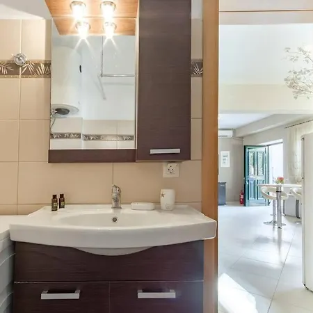 Lotza Estate 1 Appartement Kynopiástai